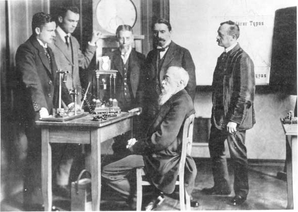 The first psychological laboratory: Wilhelm Wundt (sitting ...